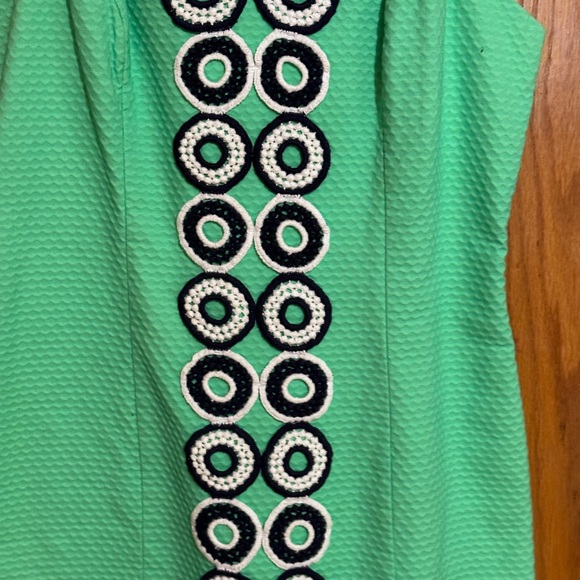 Lilly Pulitzer Green Dress with Black and White Accents - Picture 3 of 9